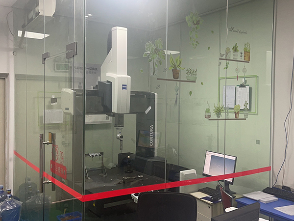 富豪盛精密注塑設(shè)備